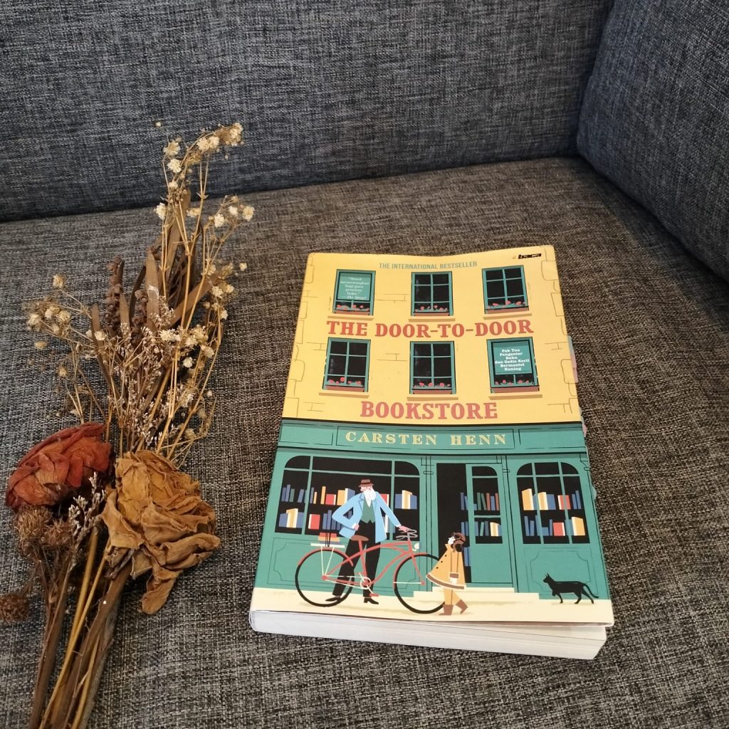 Review Buku The Door-to-Door Bookstore
