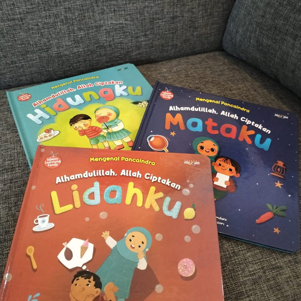 Review Buku Alhamdulillah, Allah Ciptakan …