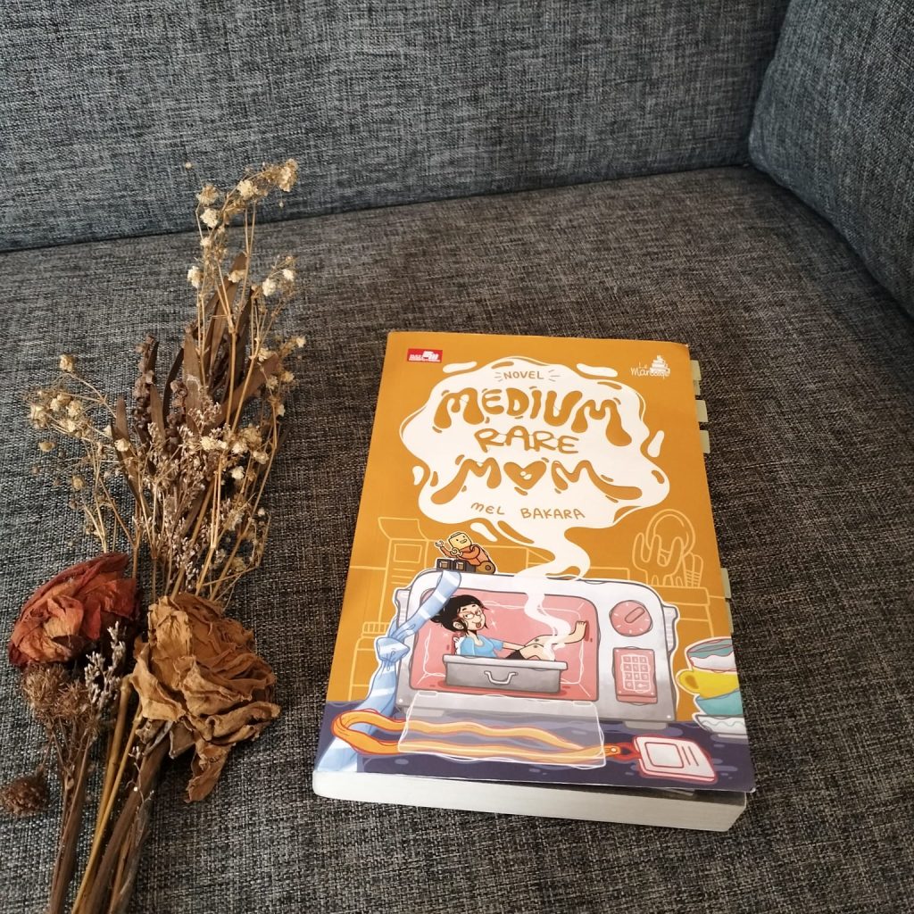 Review Buku Medium Rare Mom