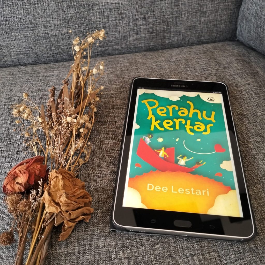 Review Buku Perahu Kertas