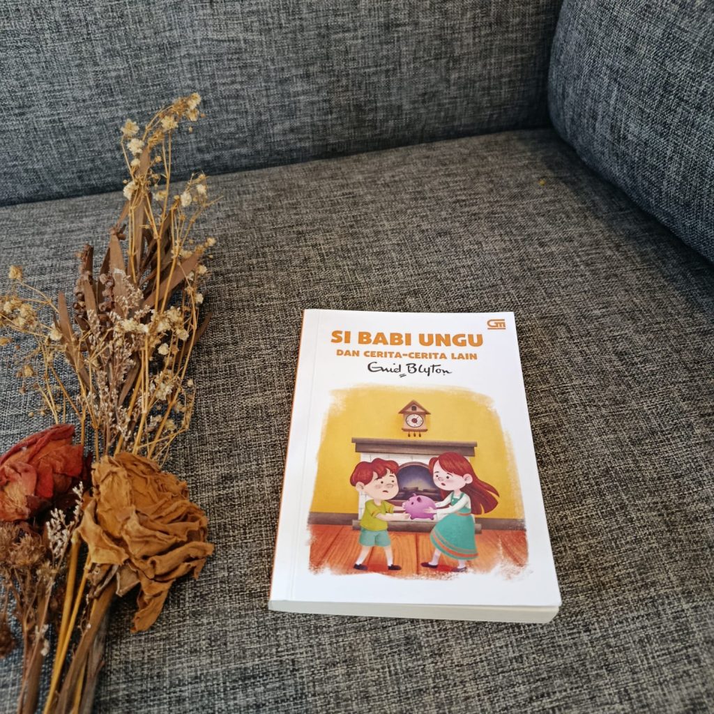 Review Buku Si Babi Ungu dan Cerita-cerita Lain