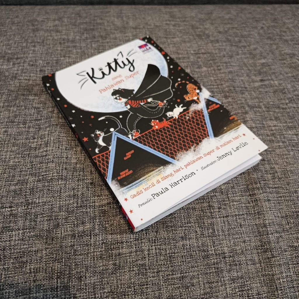 Review Buku Kitty Sang Pahlawan Super (Seri Kitty #1)