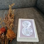 Review Buku Beautiful Like An Eight (Cantik Seperti Angka Delapan)